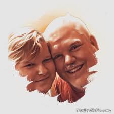 Wow! Another year of Life Love. Happy Anniversary to US!!🔥🤙🏾❤️❤️💐💐  Everybody already know how much my sole mate mean to me. She my “All That”  and I'm her “Hell Yeah” but together