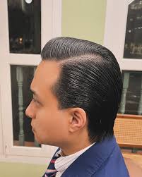 DeepCutsBarberAriff⁣⁣ ⁣⁣ Ariff Ibrahim, or fondly known as Areep, has been  with us since 2017. With sheer determination, he left his hometown, Melaka,  to work in Singapore at a young age of