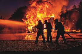 Im landesklinikum baden wurde der keller laut dem sprecher bis zu fünf zentimeter unter wasser gesetzt. No Landesfeuerwehrverband Organisation