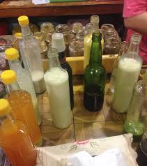 Jus kunyit sangat berkhasiat dan bagus untuk kecantikan luar dan. An Introduction To Jamu And How To Make Jamu Kunyit Asam A Journey Bespoke