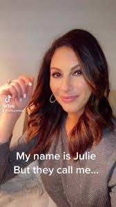 Julie Ferra's Instagram, Twitter & Facebook