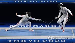 오늘은 훈련시간에 펜싱 동작 연습을 영상 찍어 보았습니다. R Vgjlhyf7ngjm
