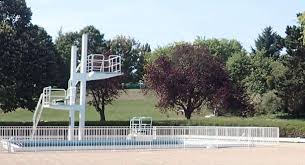 Piscine De Plein Air La Grenouillere Piscine Antony 92160 Adresse Horaire Et Avis