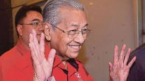 For more information and source, see on this link : Sosok Mahathir Mohamad Perdana Menteri Ke 7 Malaysia Yang Mundur Dari Jabatannya Tribun Timur