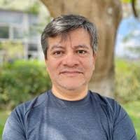 10+ "Carlos Lacán" profiles