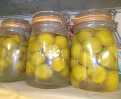 C Est La Pleine Saison Des Fruits A Noyaux Cette Annees Prunes A Volonte Dans Les Vergers Voici Ma Re Recettes De Conserve Bocaux Le Parfait Recette Prune