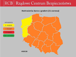 W miejscowościach koniuszowa i librantowa wiatr uszkodził kilkadziesiąt dachów, tak wynika ze wstępnych szacunków. Uwaga Moga Wystapic Silne Wiatry I Burze Wydano Ostrzezenia Oficjalna Strona Miasta I Gminy Wschowa