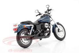 2.6 out of 5 stars. Maisto 1 12 Harley Davidson Dyna Super Glide Sport Baujahr 2004 Dunkelblau Schwarz 32321 Modellauto 32321 090159095552