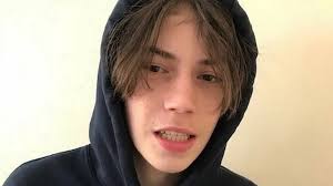 Croydon teen's self-harm was 'so bad it reduced social worker to tears  before his death'