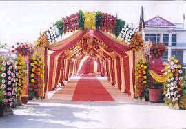 Indian Wedding Flower Decoration Giving You Unforgettable Wedding Moment Marina Gallery Fine Art Indian Wedding Flowers Wedding Flower Decorations Wedding Entrance Decor