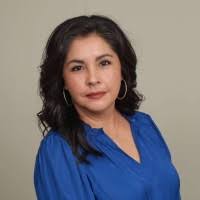 Araceli Morales's Instagram, Twitter & Facebook