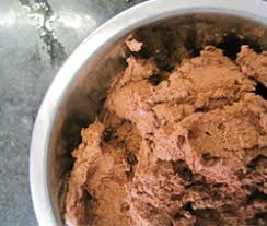 Decouvrez Comment Realiser Une Ganache Montee Comme Un Chantilly Avec La Recette Faci Ganache Chocolat Facile Recette Ganache Montee Recette Mousse Au Chocolat