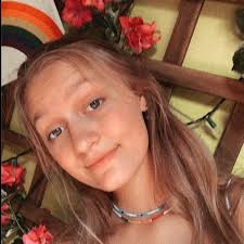 Bold Encouraging Others Scholarship