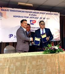 May it be individual security needs or even family, company or large scale industrial security services, we can provide you with all care and dedication. Jurnal Koperasi Malaysia Beritakoop Majlis Menandatangani Memorandum Persefahaman Mou Di Antara Koperasi Penguatkuasa Pbt Berhad Bersama 3 Rakan Strategik Teknologi Keselamatan Iaitu Ahm Consultancy Security Services Sdn Bhd Examedia