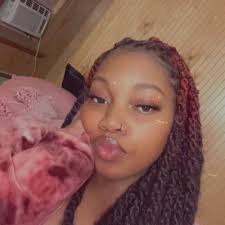 Danielle Wunder🦋 (@dwunder15)