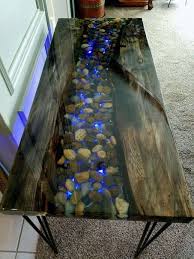 40 Amazing Resin Wood Table Ideas For Your Home Furnitures Table De Resine Resine Epoxy Bois Decoration Bois