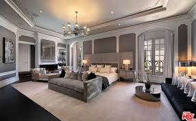 County price record at $119.75 million. The Manor Re Listed For 160 Million Homes Of The Rich