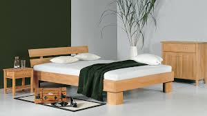 Schwebebett cervino aus massivem zirbenholz allnatura de. Massivholzbett Monea Geradlinige Moderne Fur Ihr Schlafzimmer
