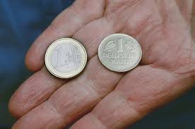 Er ist ein gebiet ohne binnengrenzen, in dem die. 18 Jahre Euro War Fruher Wirklich Alles Gunstiger Bigfm