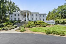 That's $994 above the national average rent of $1,469. White House Inspired Mclean Mansion Going Up For Auction Photos Wtop