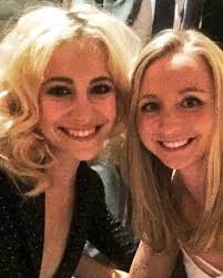 Holly Browne (@HollyBrownee)