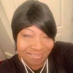 Shari Petty's Instagram, Twitter & Facebook