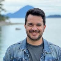 Fausto Morales's Instagram, Twitter & Facebook