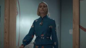 Тереза фростад эггесбё theresa frostad eggesbø. Blue Floral Co Ord Blouse Of Saxa Theresa Frostad Eggesbo In Ragnarok S01e04 Spotern