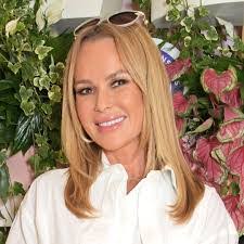 Debbie France's Instagram, Twitter & Facebook