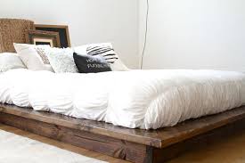 When it comes to beds, most of us want something that not only feels good, but looks good too. Modern Floating Platform Bed Frame In 2021 Floating Platform Bed Floating Bed Frame Bed Frame And Headboard