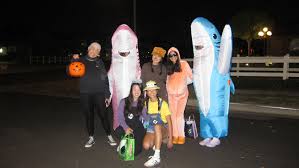 Photo Essay] Costumes and characters: the spirit of Halloween ...