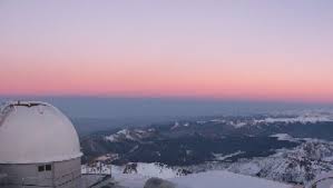 Dame la lune était pleine ce matin, vidéo prise à 3 heures 40 du matin. Pleine Lune Rose