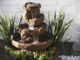 Fuentes De Agua Para Jardines Pequenos Interiores Y Decoracion Fuentes De Agua Hacer Fuentes De Agua Fuentes Para Jardin