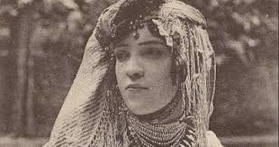 Art Jewelry Elements: Knots Through Time: A Very Brief History