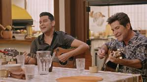 Mudança de estilo, laços de família e 20 anos de carreira marcam o ‘Viver Sertanejo’ deste domingo (22)
