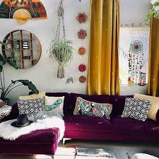 Warm Inviting Rustic Living Room Full Of Boho Vibes This Wonderful Room Is Surely An Extraordinary Case Of Warm Apartment Decor Rustic Living Room Home Decor