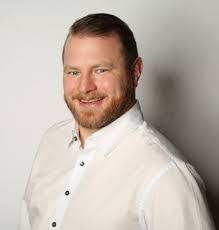 Heidi Eichinger's Instagram, Twitter & Facebook