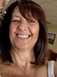 I'm Susan Lessels i have 15 grandchildren 10 boys 5 girls i like spending  time with my dog onyx and my family