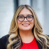 Maria Unzueta's Instagram, Twitter & Facebook