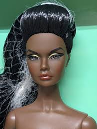 Купить Black Lacquer Collection Foreign Affair Veronica Perrin Integrity  91055 (КУКЛЫ И ИГРОВЫЕ НАБОРЫ ДЛЯ КУКОЛ) заказать с доставкой лот №  387242165228