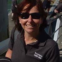 The Walker's Year: A Month-by-Month Guide for Hikers and Ramblers by David  Bathurst