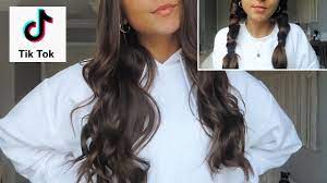 Tik Tok Trend Curling Hair With Socks Youtube Diy Hair Curls Curled Hairstyles Sock Curls
