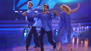 Jetzt gehört das parkett den profis: Let S Dance Trio Tanz Fur Toleranz Nicolas Puschmann Co Haben Eine Wichtige Botschaft