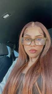 लोग में Athena Berkley