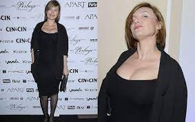 We did not find results for: Sylwia Gliwa Wrocila Na Salony Po Porodzie I Ma Imponujace Piersi