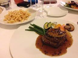Petit Arret Lotois Qui File La Frite La Cuisine Du Marche A Figeac Rod N Roll