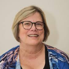 Any local Travel Agents that specialize in cruises? Other than AMA?