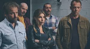 De son côté, elsa risque de payer cher une décision du passé. Plus Belle La Vie