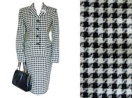Black And White Houndstooth Skirt Vintage M S Suit In Black And White Dogtooth Check With Pencil Skirt And Fitted Jacket Ladies Skirt Suit S Fashion Vintage Fashion Famous Fashion