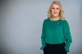 Lena hallengren (born 25 december 1973) is a swedish social democratic politician who since 21 january 2019 serves as minister for health and social affairs in the second löfven cabinet. Lunchsamtal Med Lena Hallengren Om Funktionshinderpolitiken Tankesmedjan Tiden